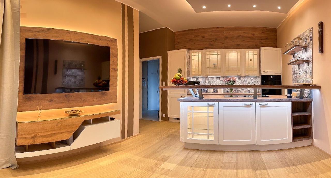 Apartment Dagmar Buresove Прага Экстерьер фото